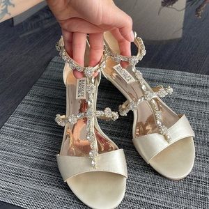 Badgley Mischka sandal 9